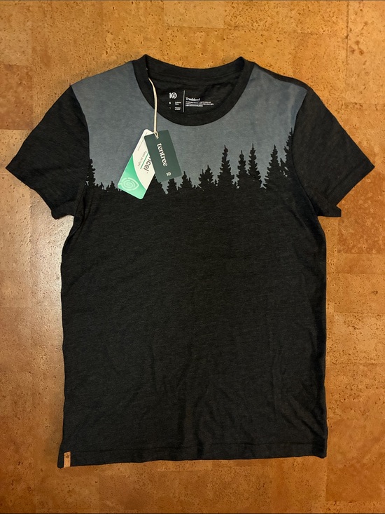 tentree Tops - Tentree Two-Tone Gray Graphic Short Sleeve Tee